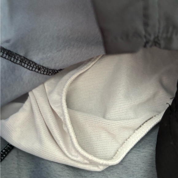 Varsity size‎ extra small athletic shorts perfect condition. Built in liner. - Picture 5 of 7